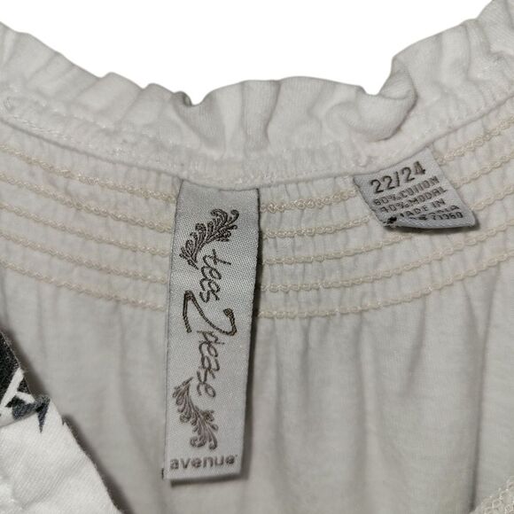 Tees 2 Please Blouse Size 22/24 Black And White. - Picture 3 of 4